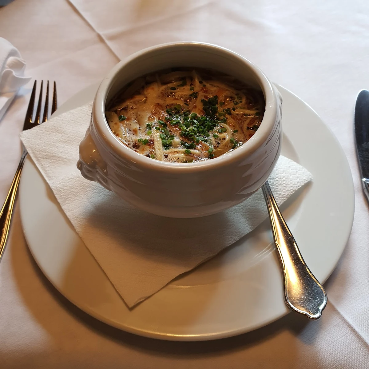 Kraftige Rinderbouillon