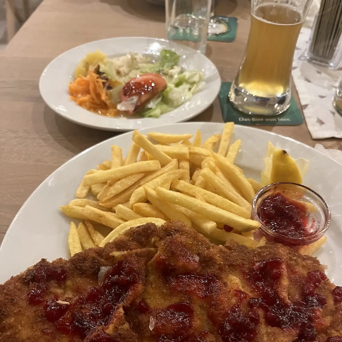 Wiener Schnitzel Mit Pommes Frites