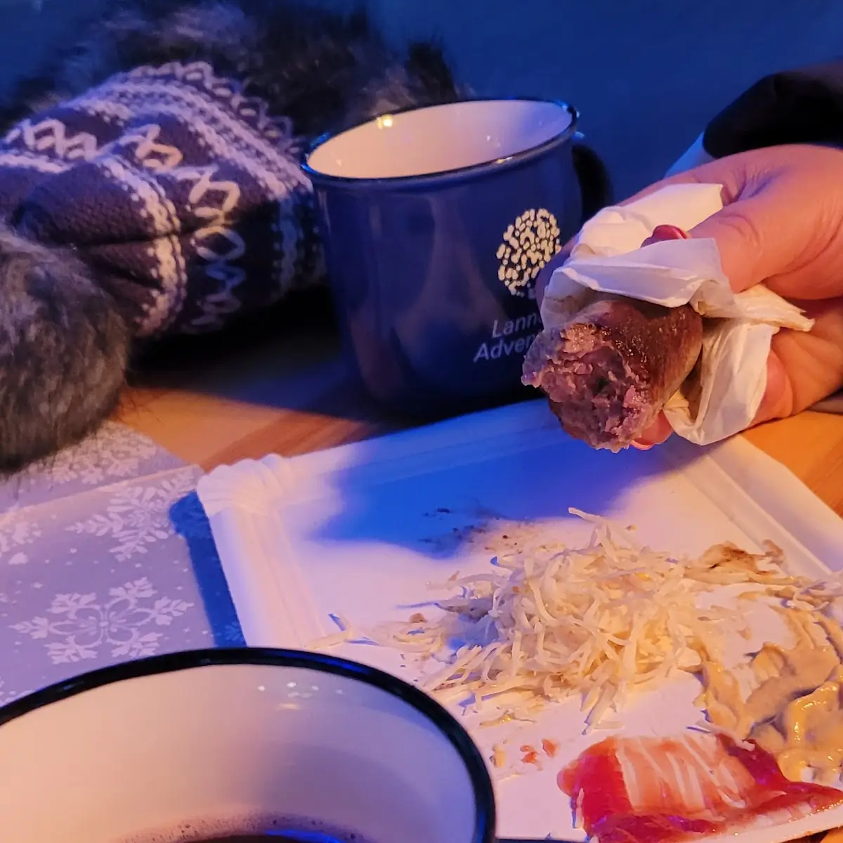 Glühwein Mit Hirschbratwurst