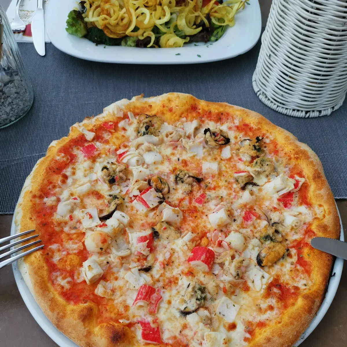Meeresfrüchte Pizza