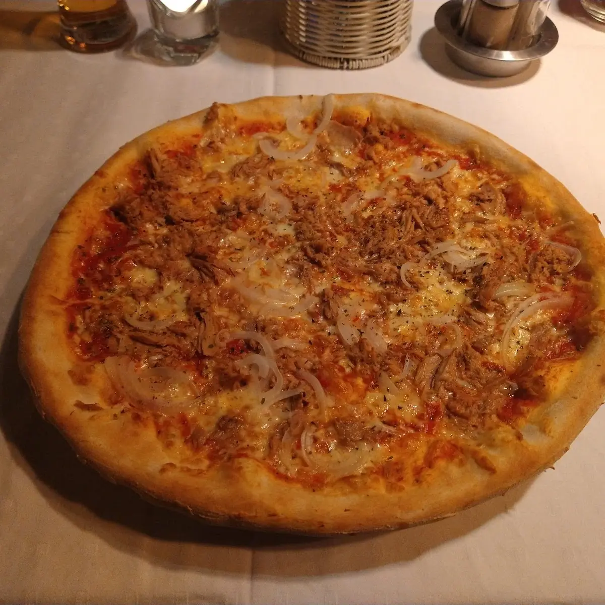 Tunfisch Pizza