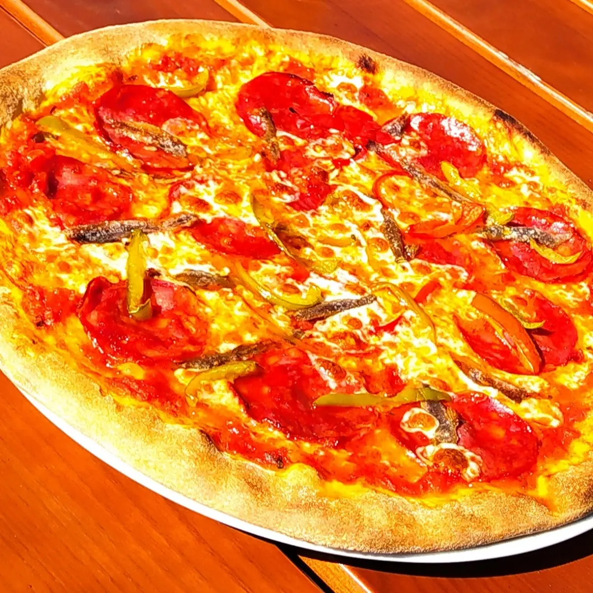 Pizza Diavolo Mit Sardellen