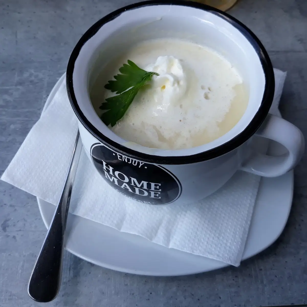 Spargelcremesuppe