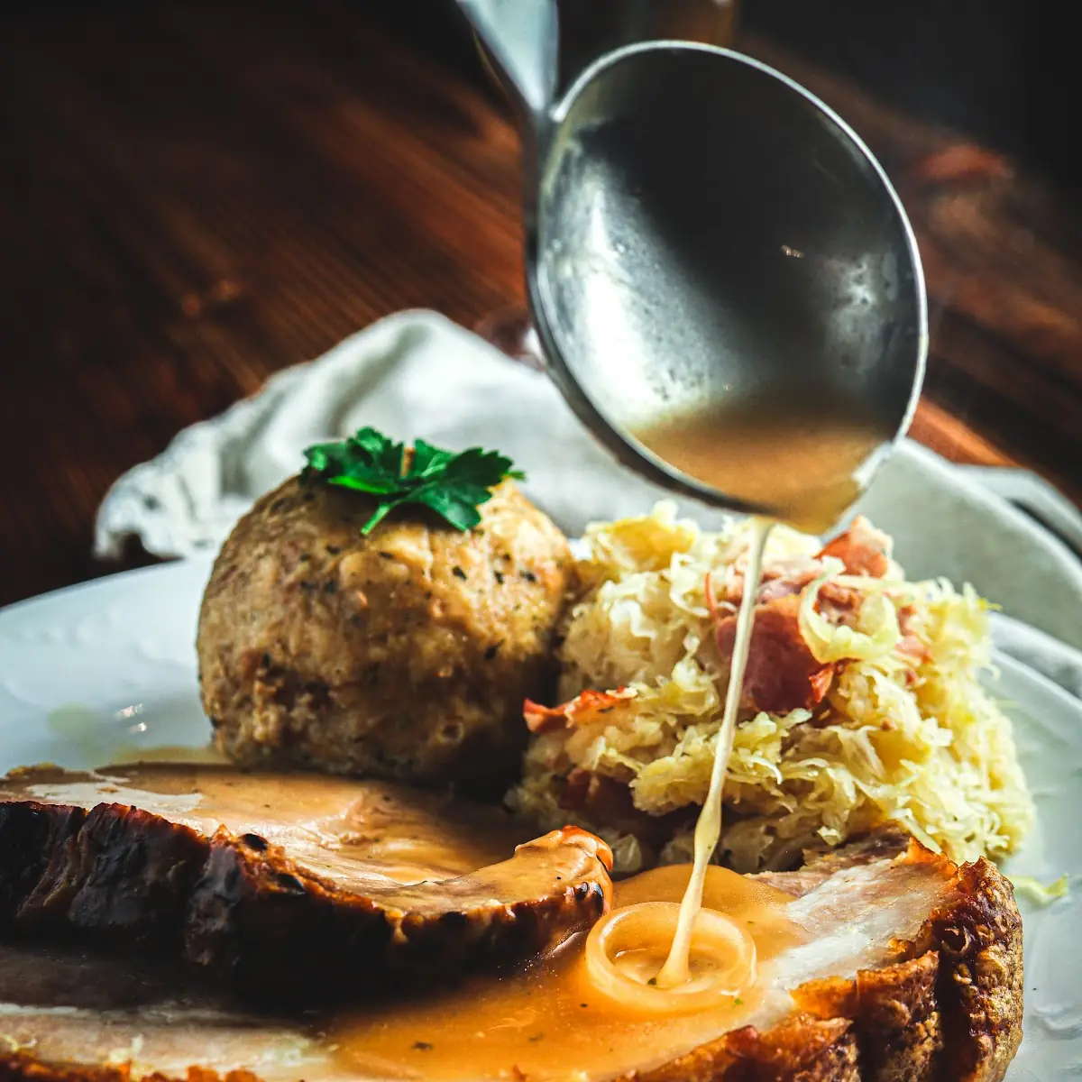 Herzhafter Schweinsbraten