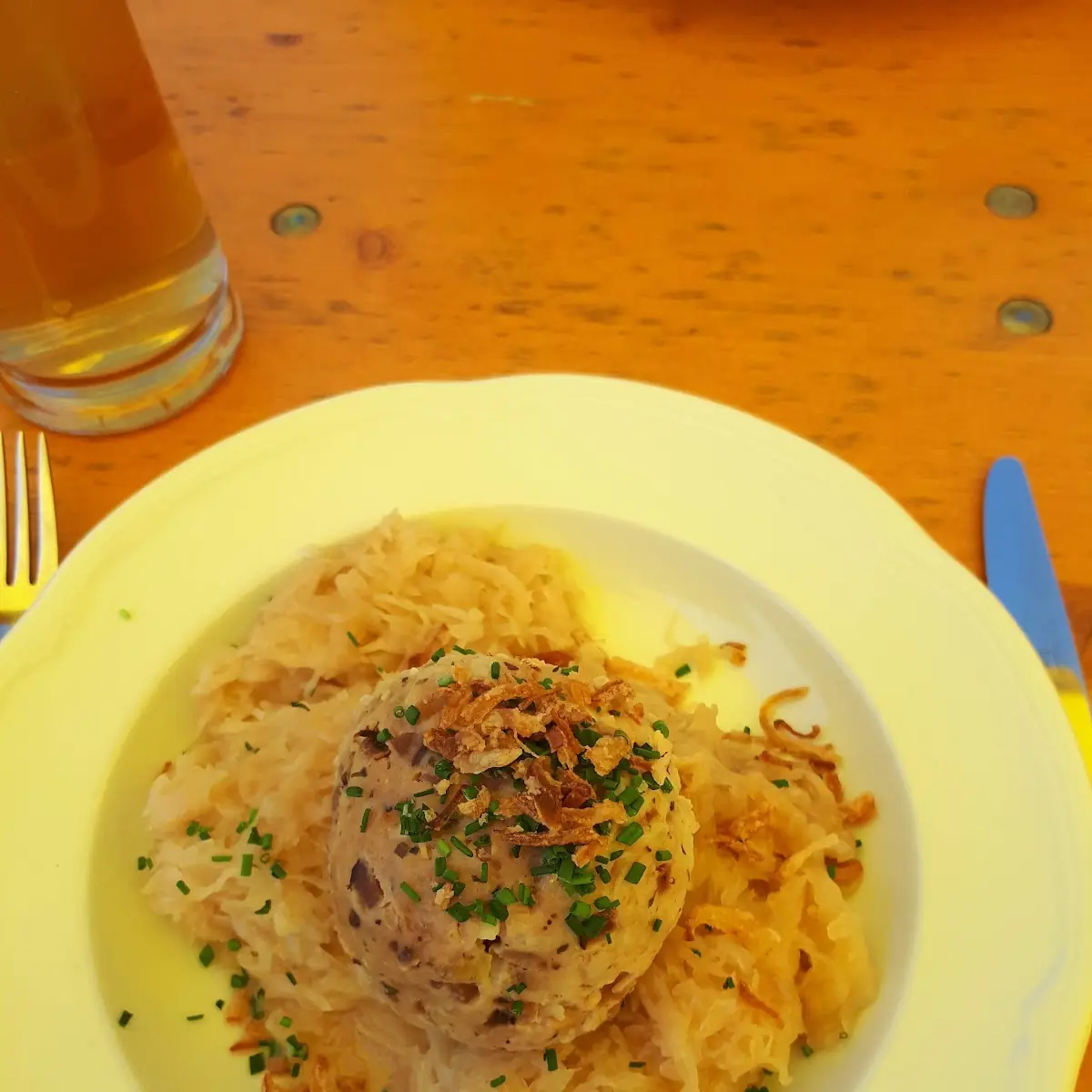 Speckknödel Mit Sauerkraut