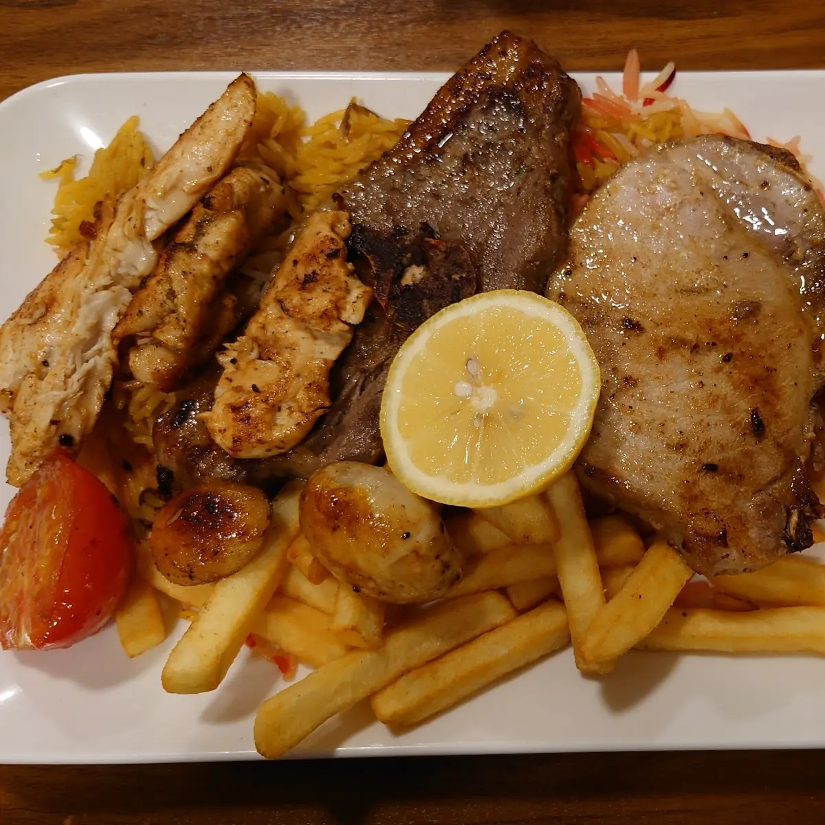 28 Grillteller Mit Pommes Frites Und Reis