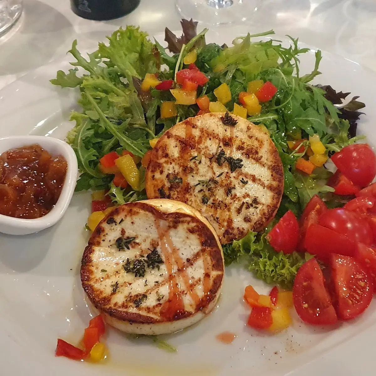 Gebratener Ziegenkäse