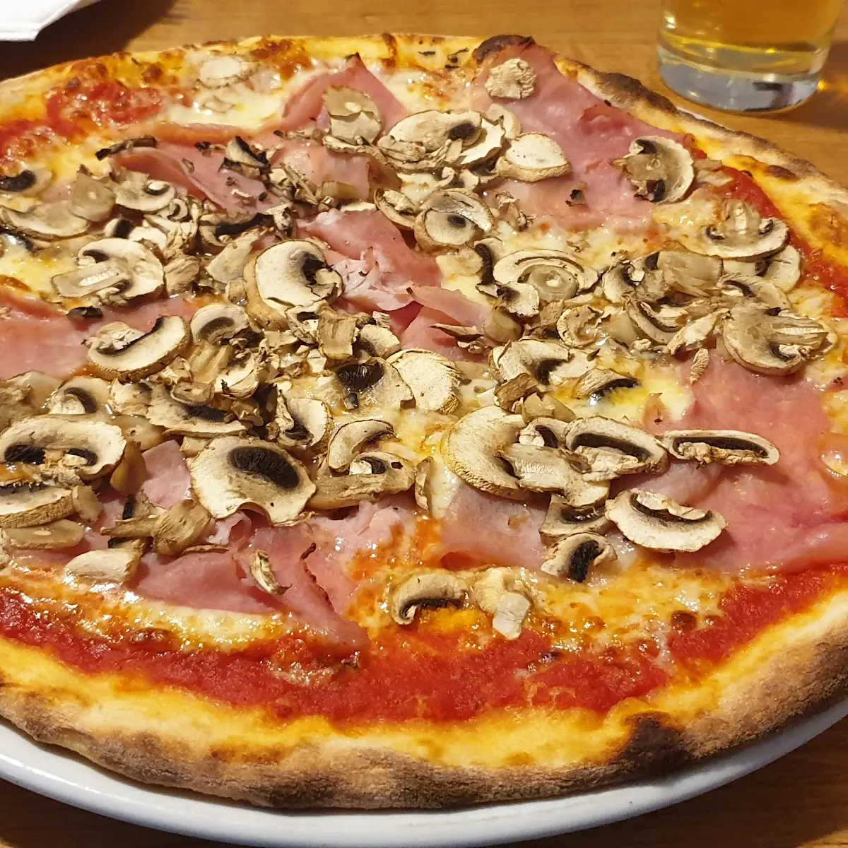Prosciutto E Funghi