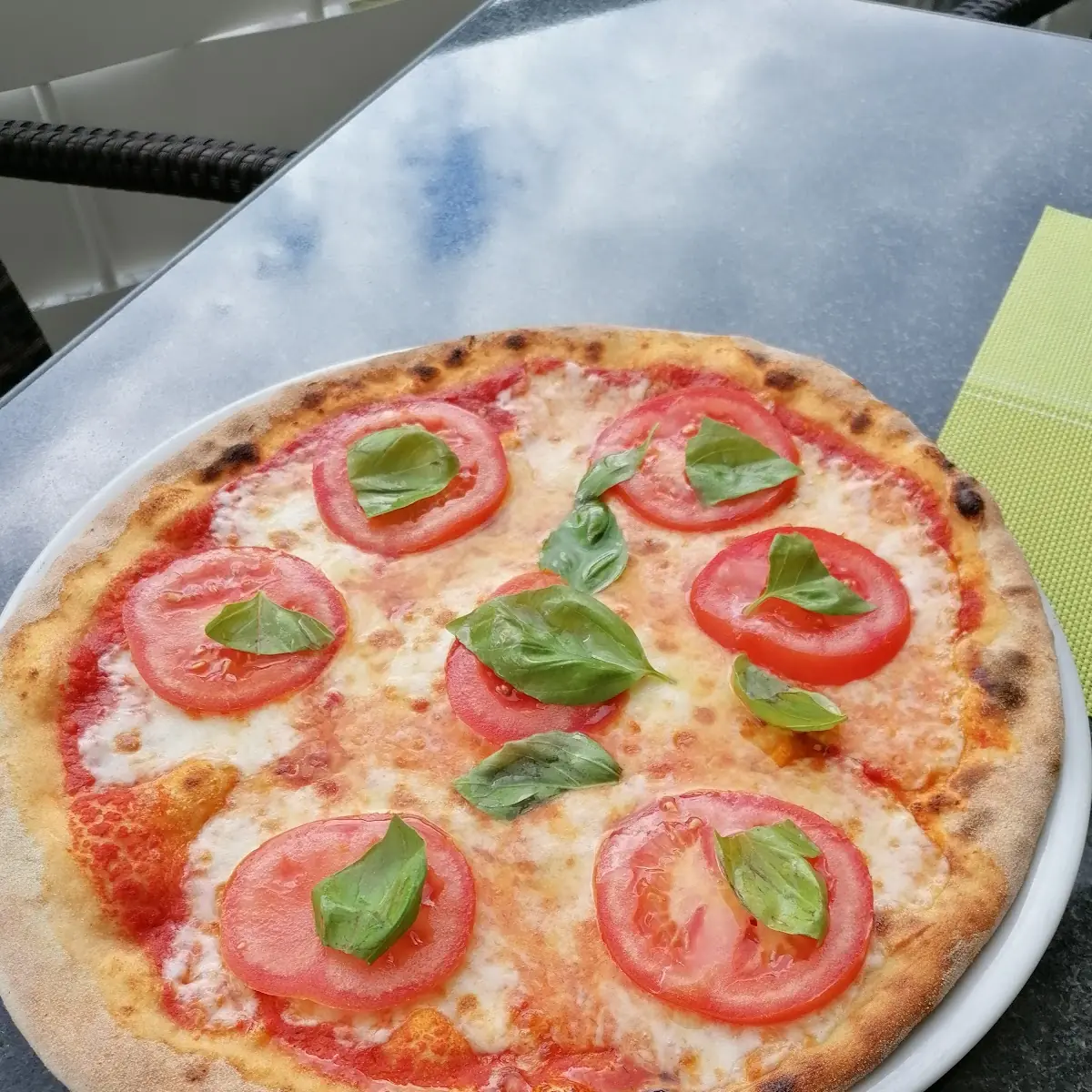 Tomatenpizza