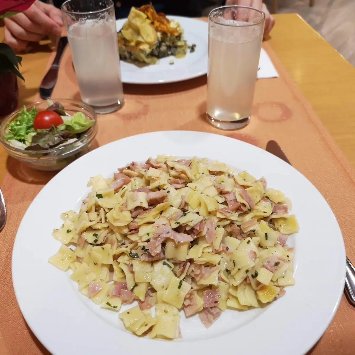 Schinkenfleckerl
