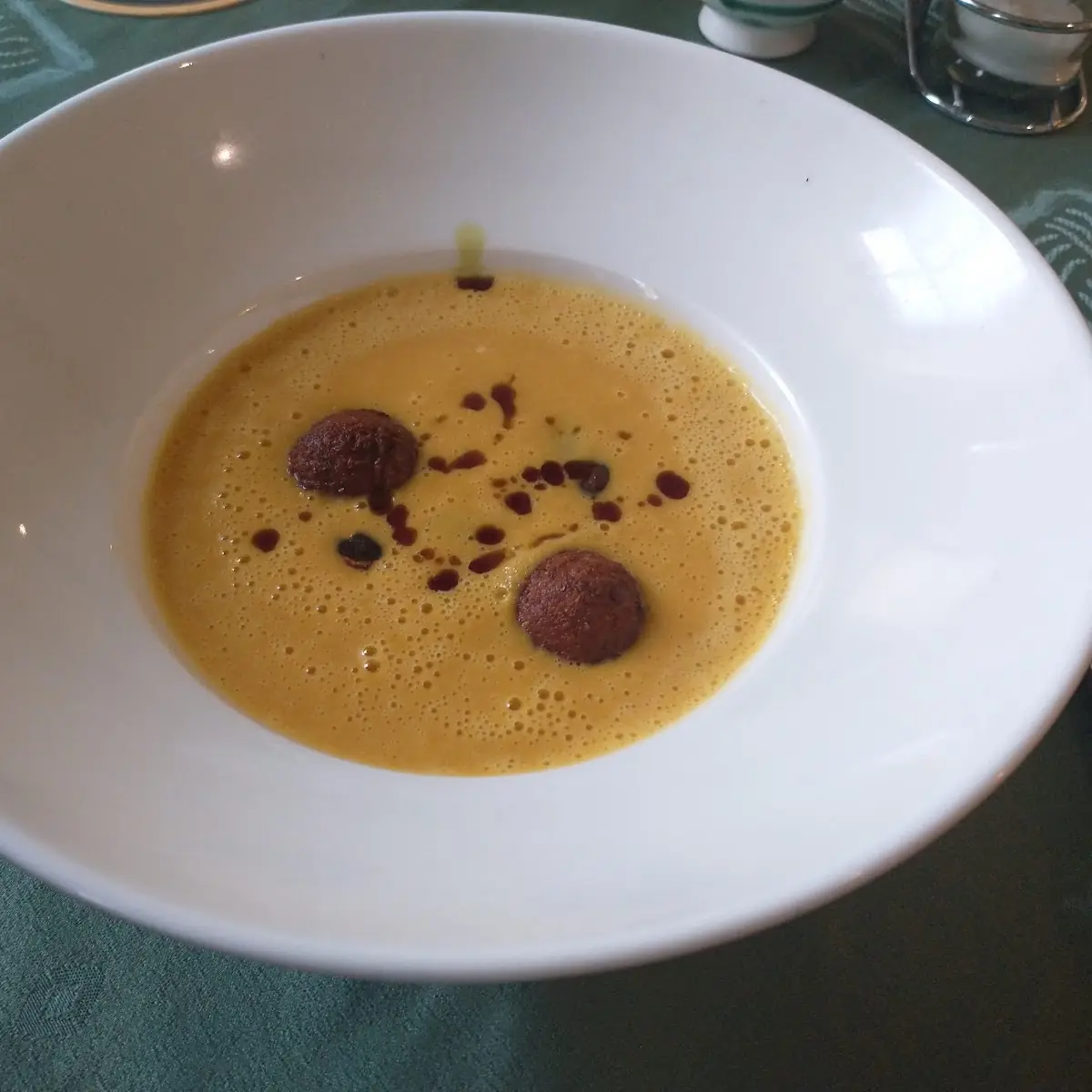 Kürbis Suppe Mit Ausgebackenen Kürbisnocken