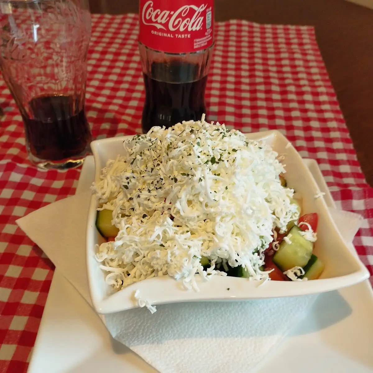 Šopska Salata