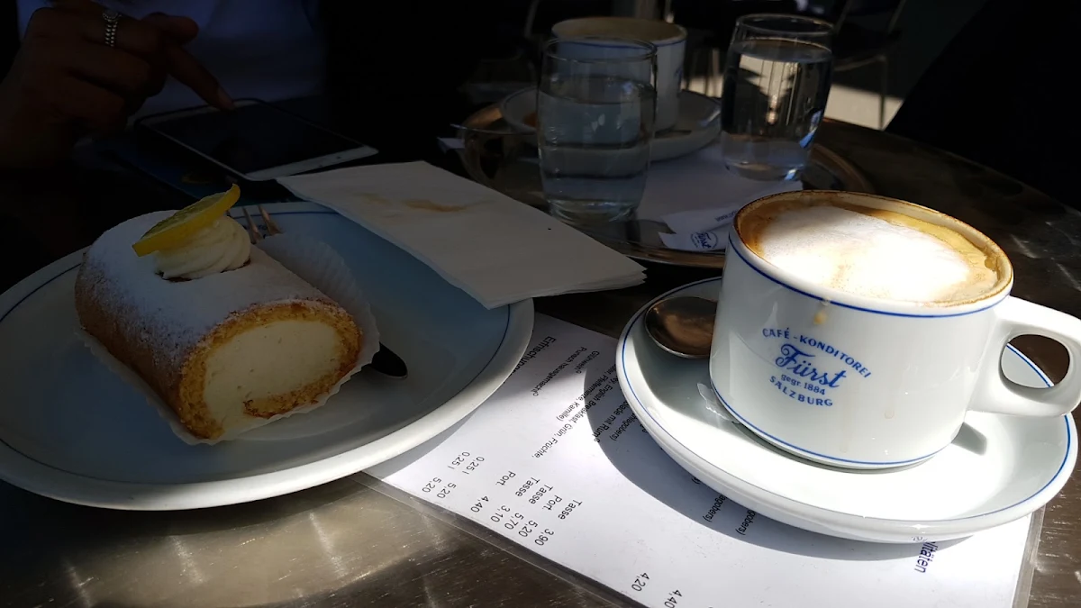 Melange and Lemon Cake
