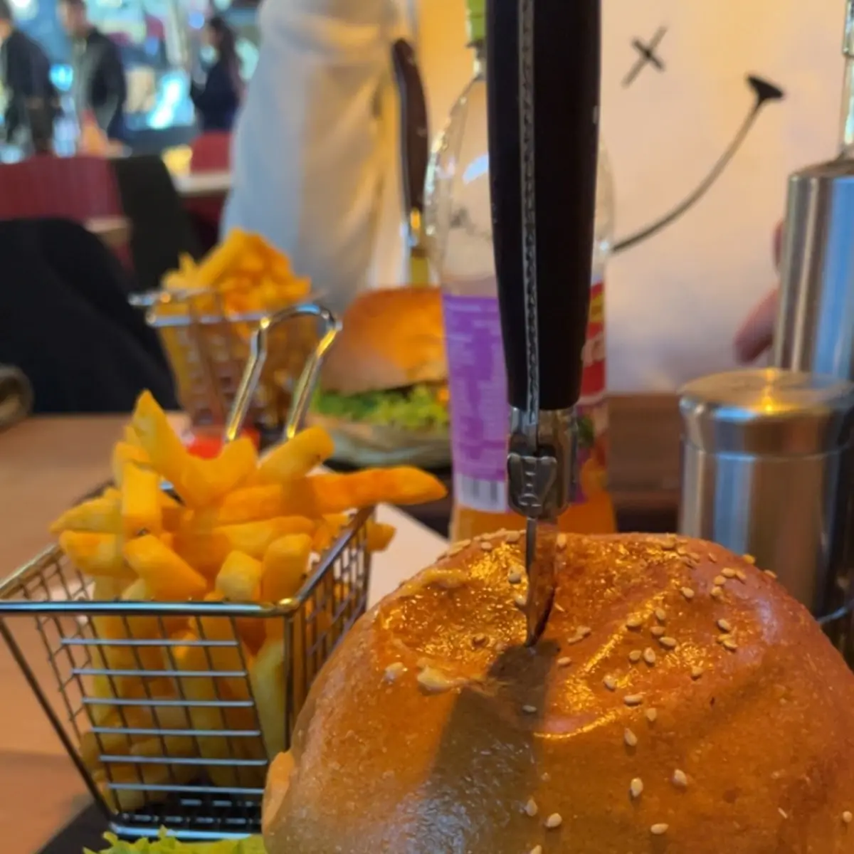 Hamburger Menü Mit Pommes