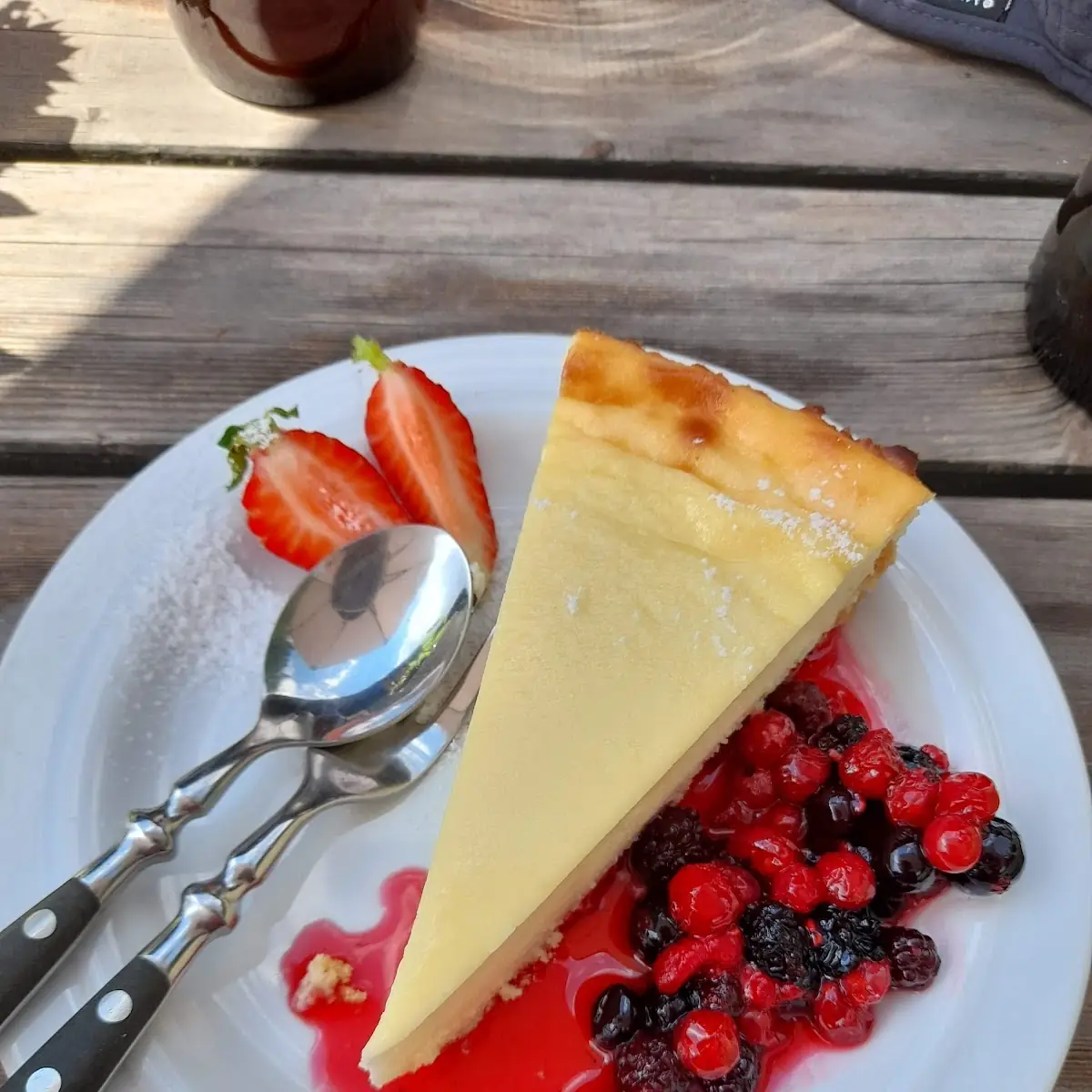 Gebackener Käsekuchen Mit Beeren
