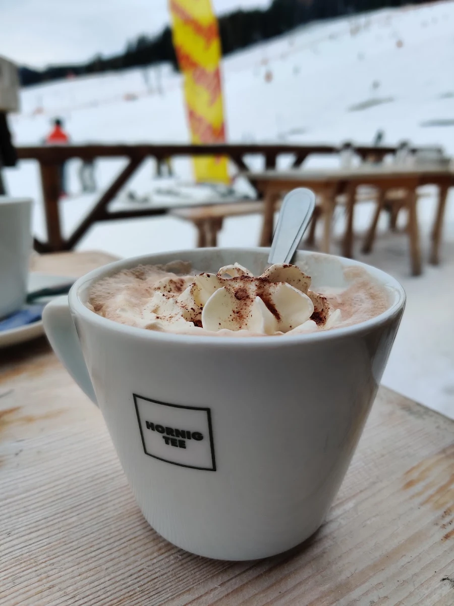 Heiße Schokolade Mit Rum Und Schlagobers
