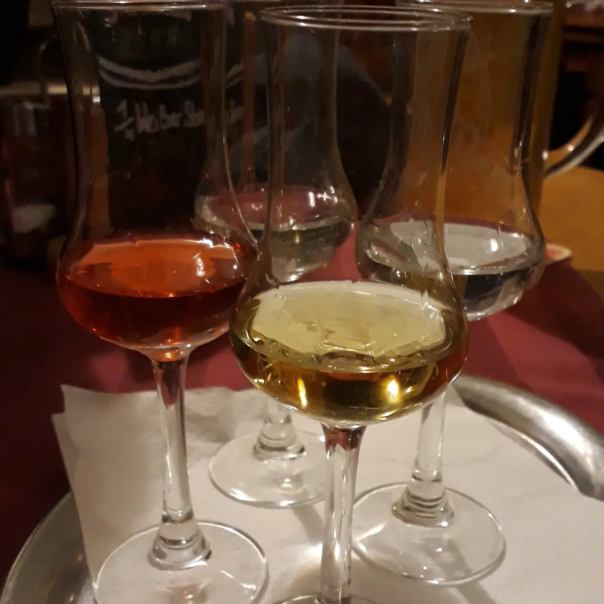 Schnaps Obstler Zwetschge Zirbe