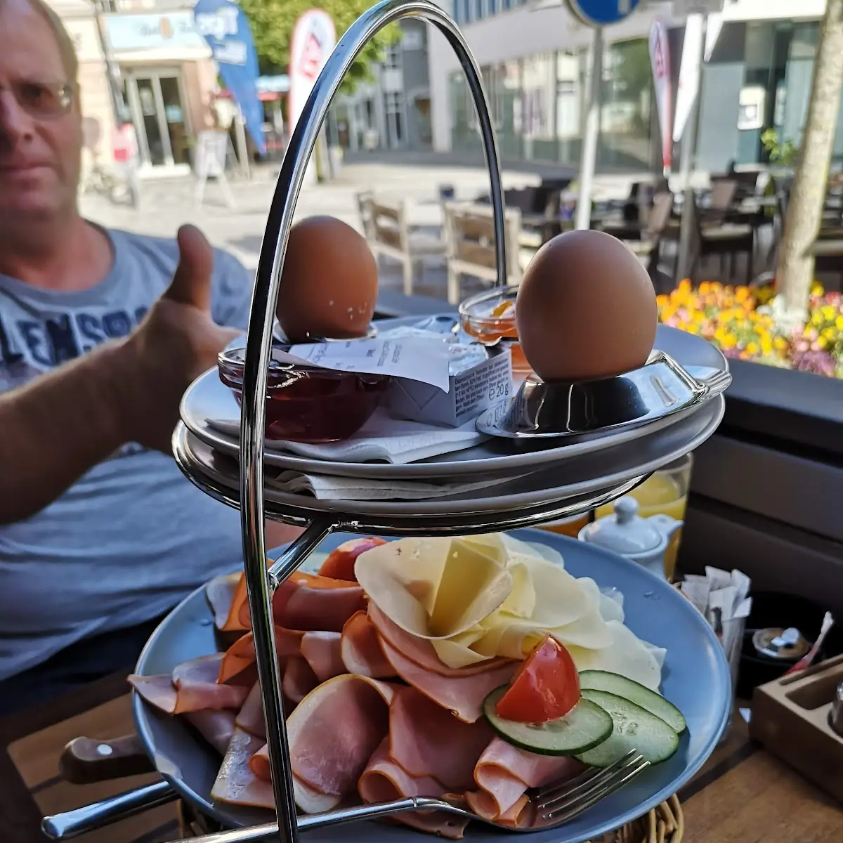 Frühstück Etagere