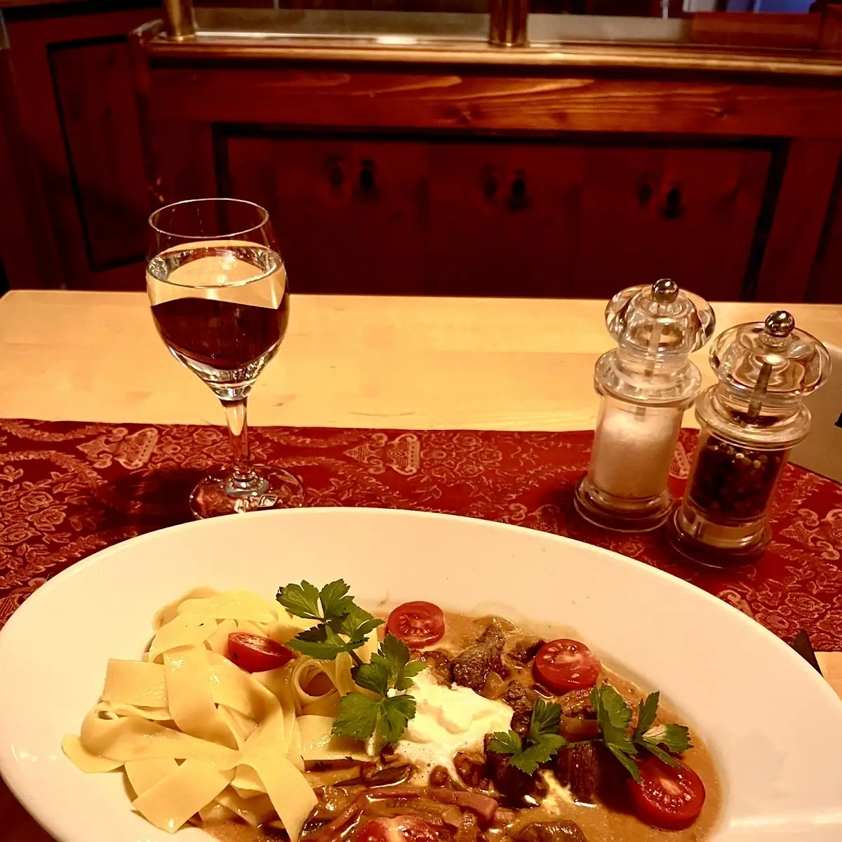 Beeaf Stroganoff Mit Bandnudeln