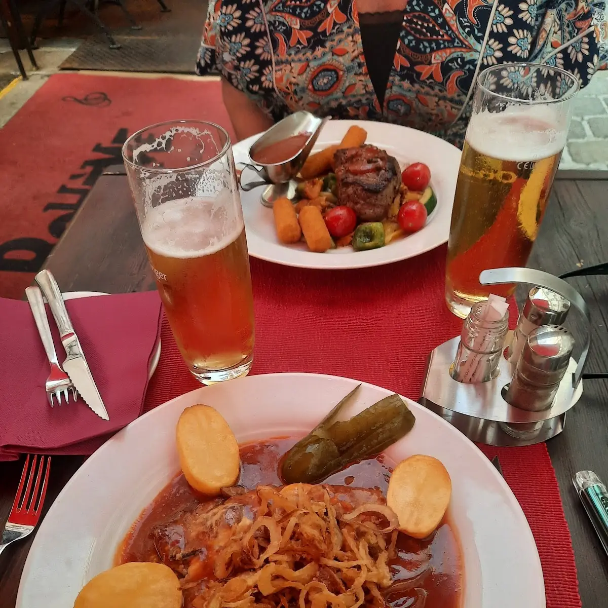 Viennese Roast Beet with Lady's Cut Steak