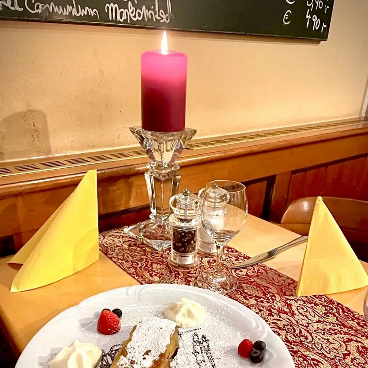 Wiener Apfelstrudel
