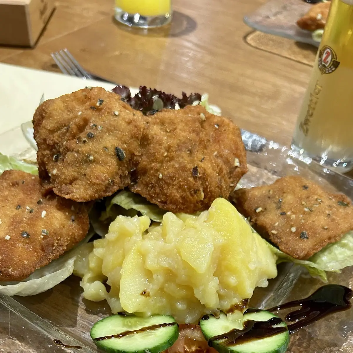 Backhendl Auf Salat
