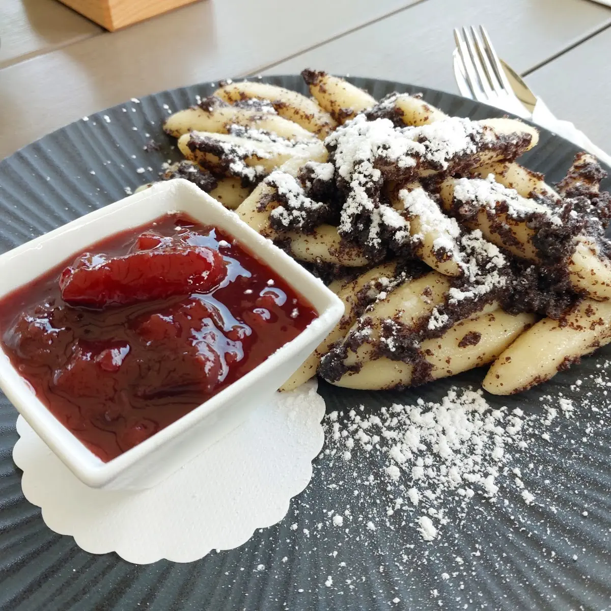 Mohnnudeln Mit Zwetschkenröster