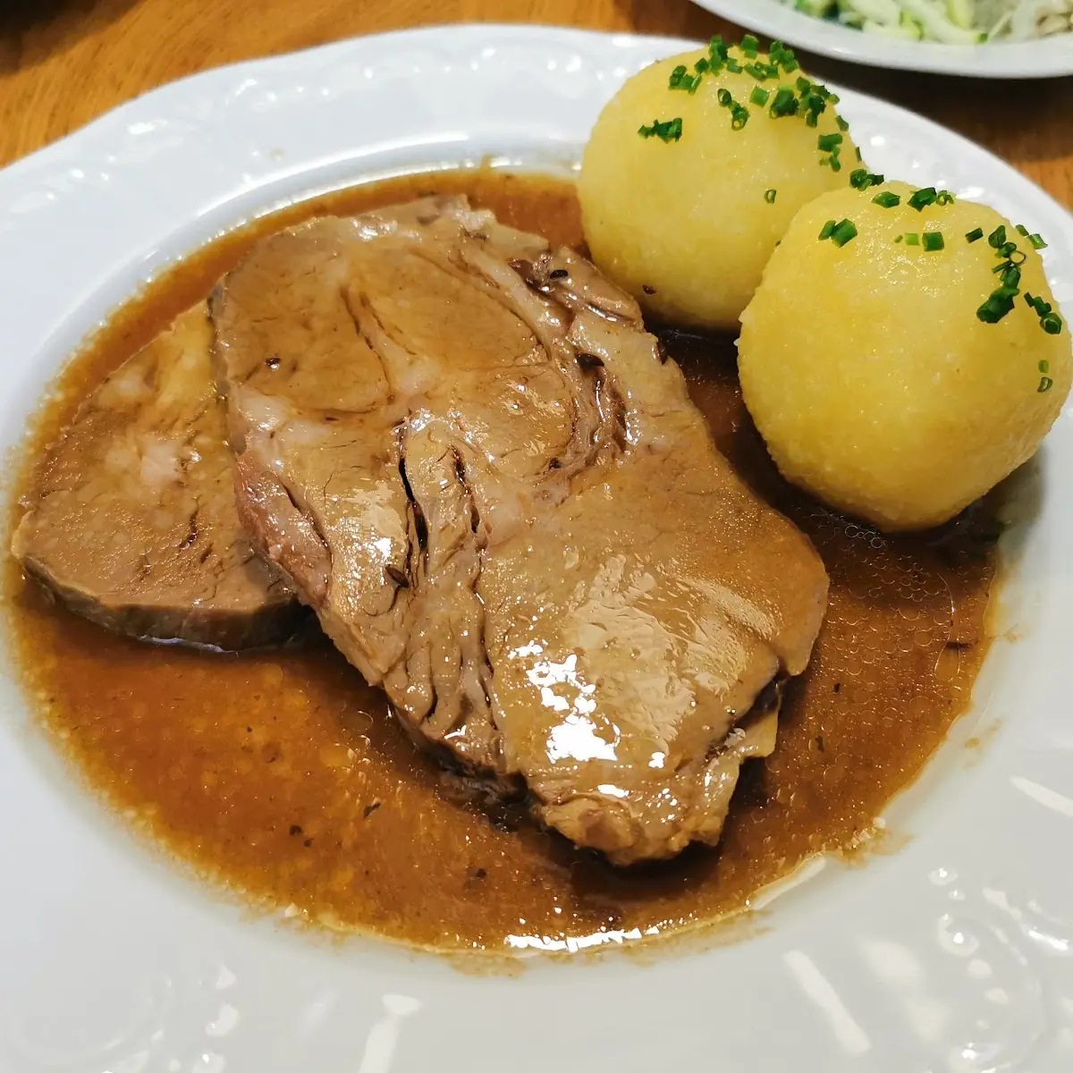 Sehr Guter Schweinsbraten Mit