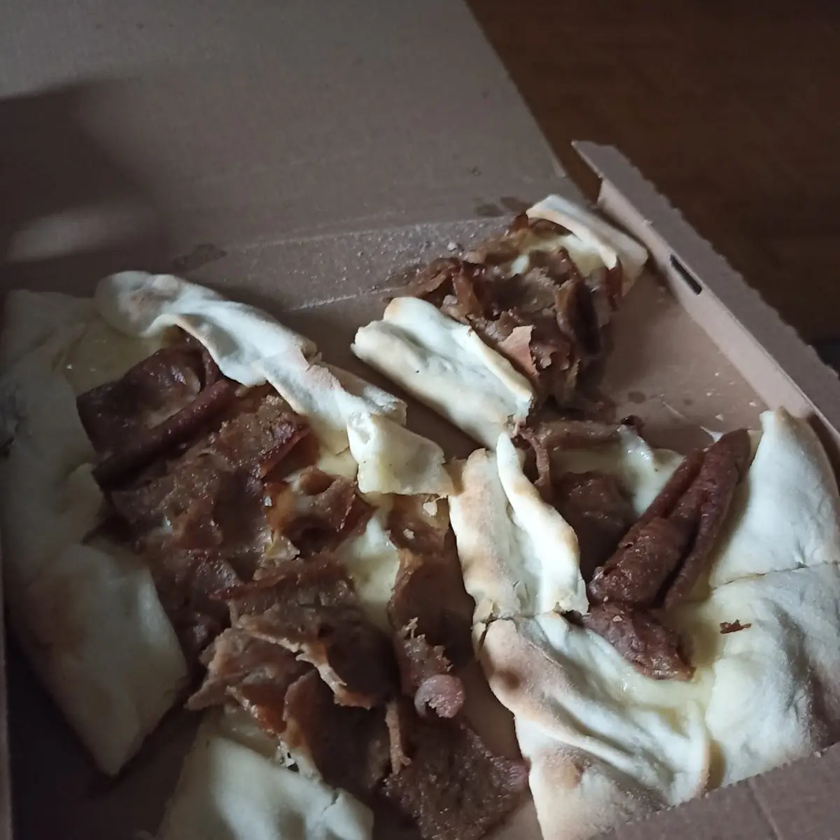Pide Mit Rindkebab