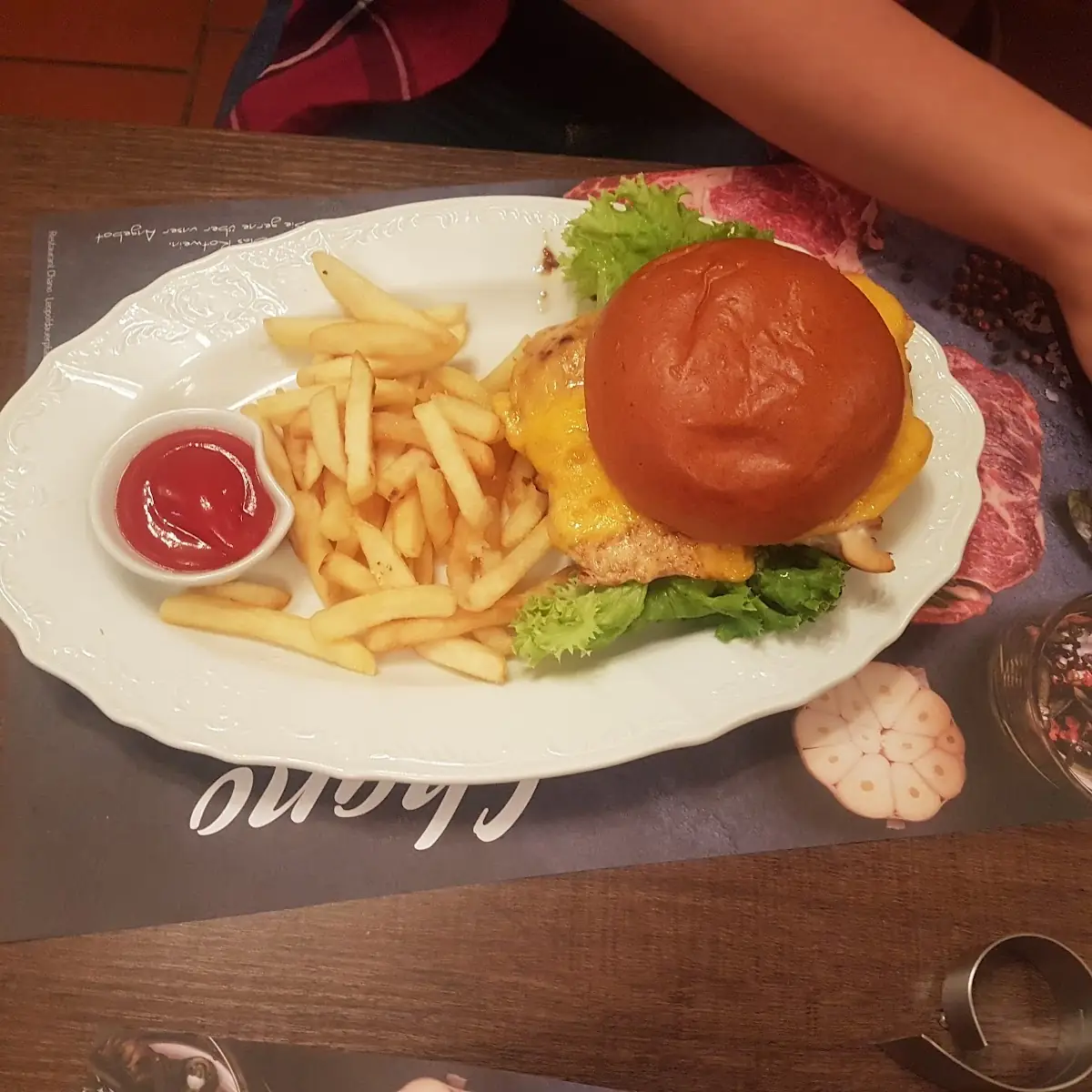 Burger Mit Pomes