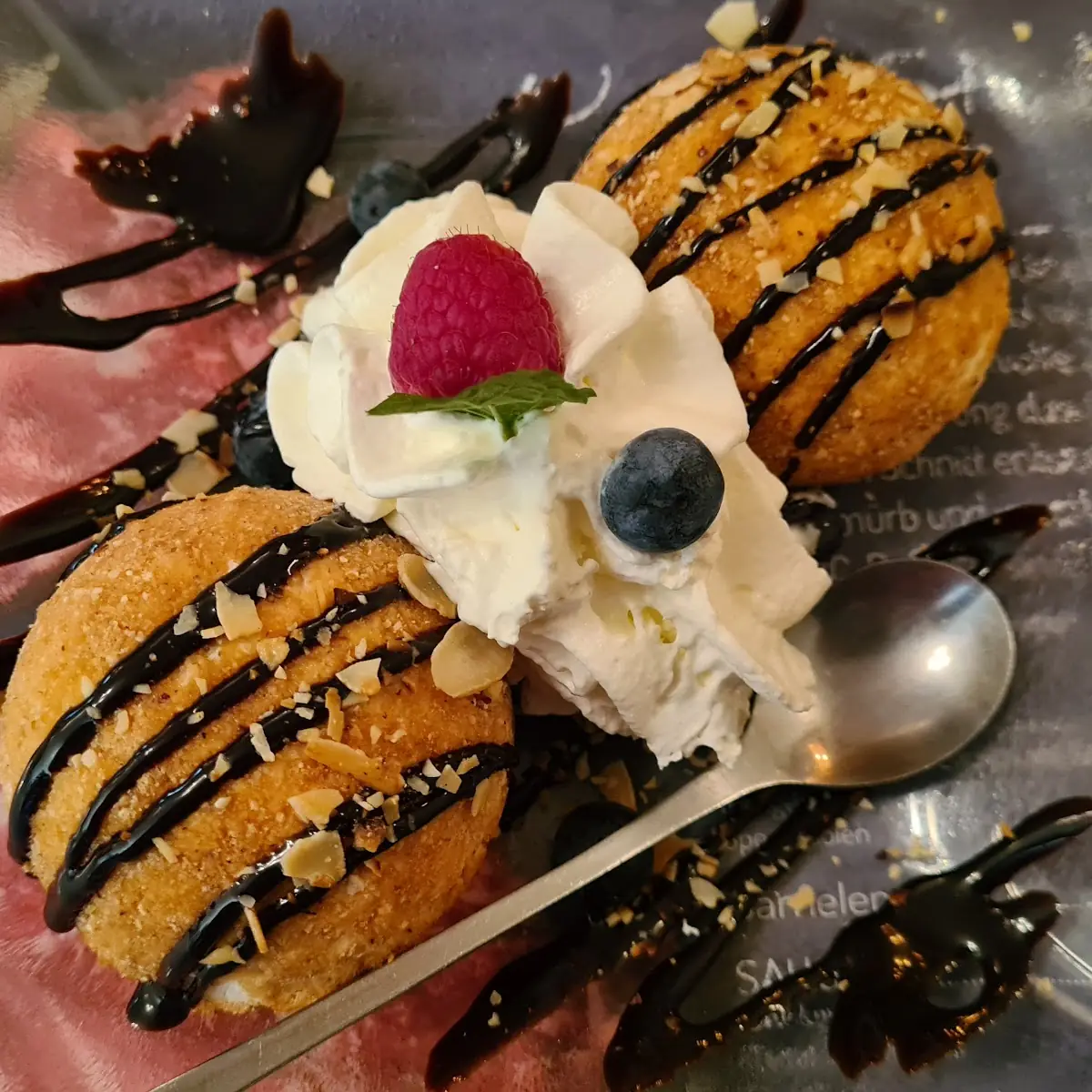 Eisknödel Marille
