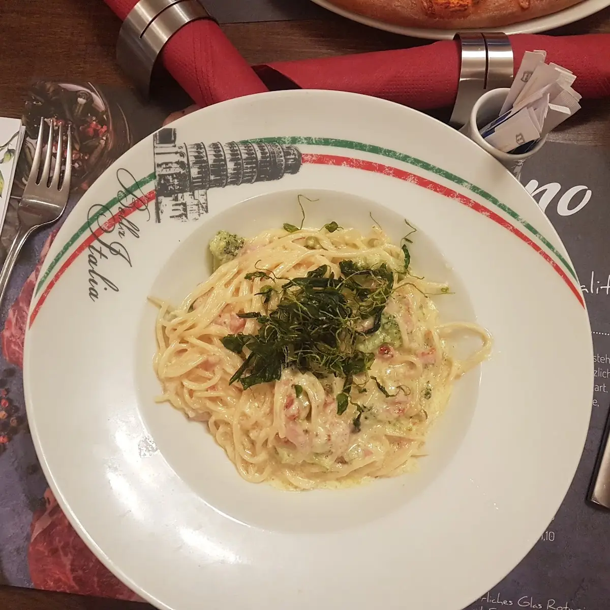 Spaghetti Pomodoro E Basilico