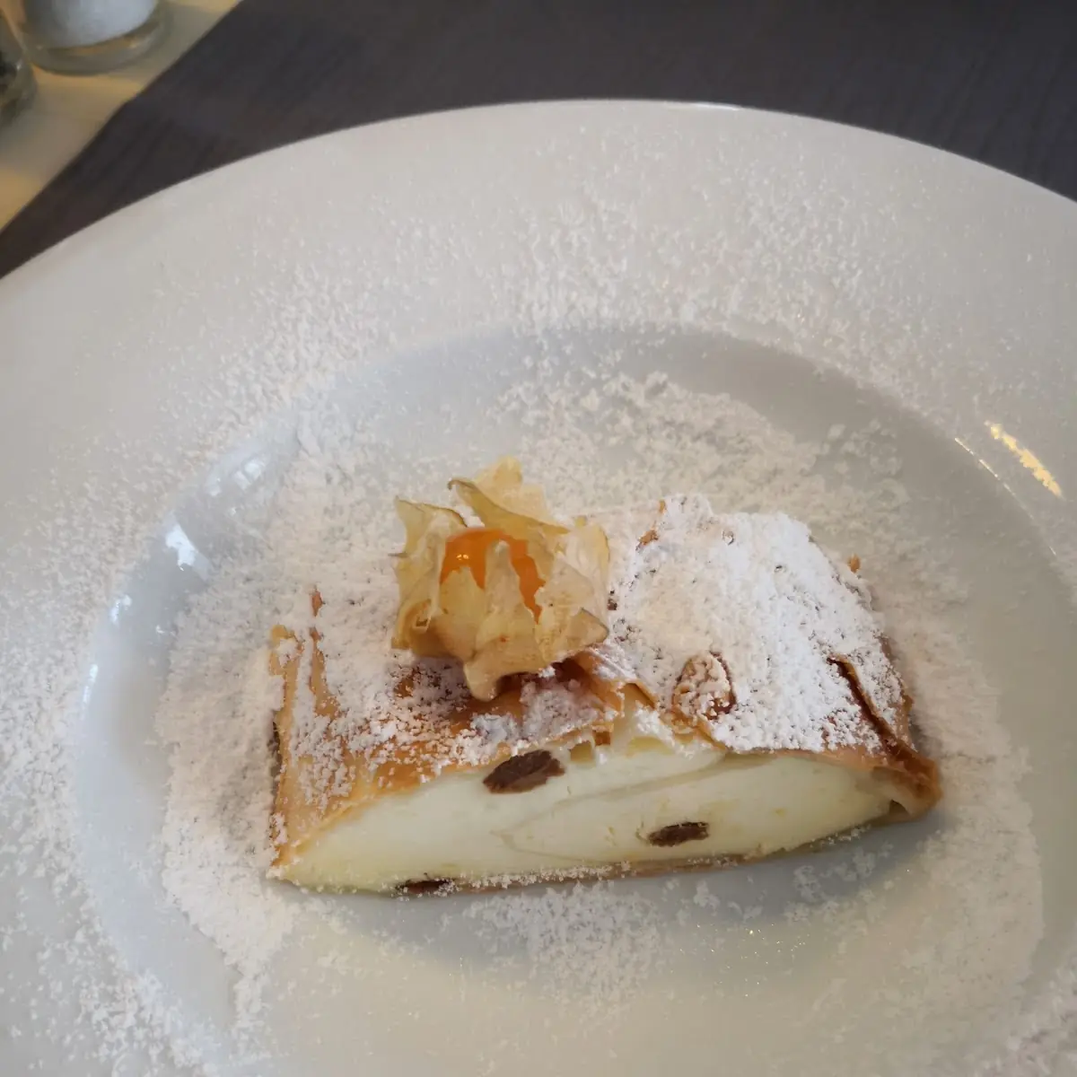 Topfenstrudel