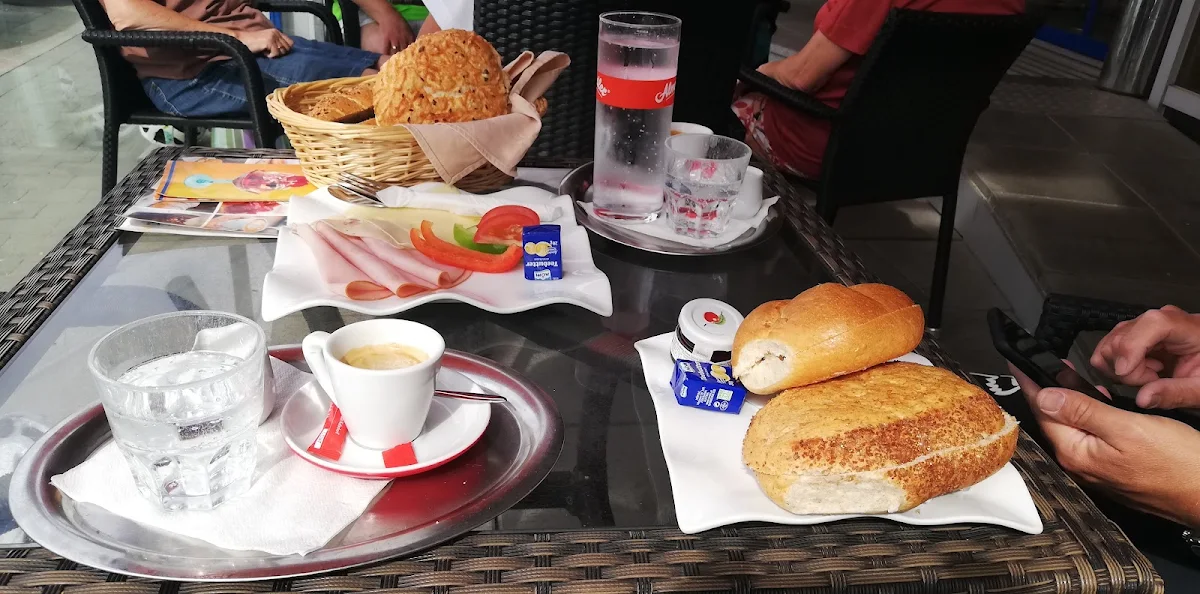Kleines Frühstück Und Paar Extras