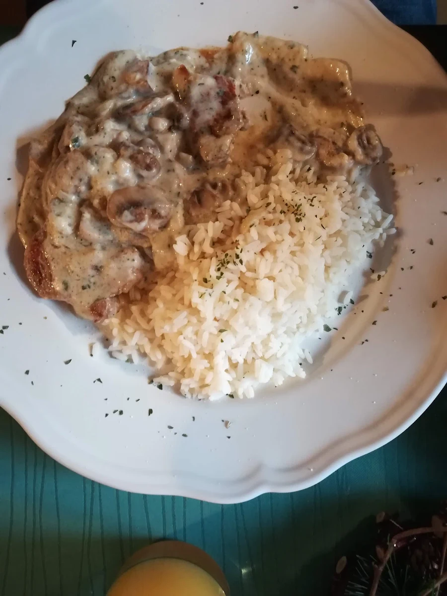 Geschnetzeltes Mit Champignonsahnesauce