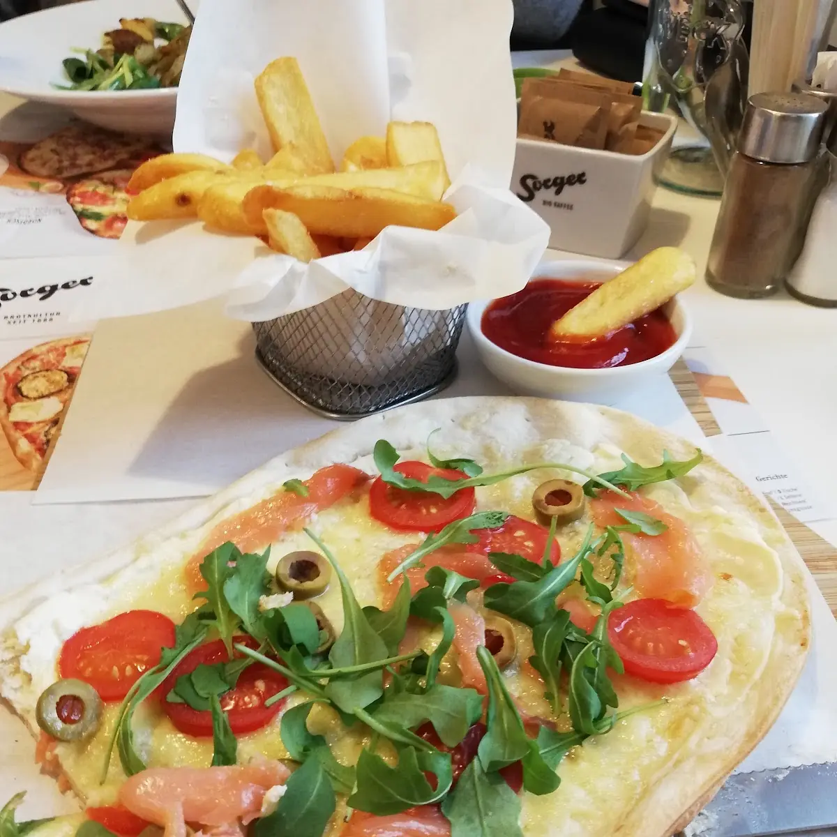 Flammkuchen Lachs Mit Pommes