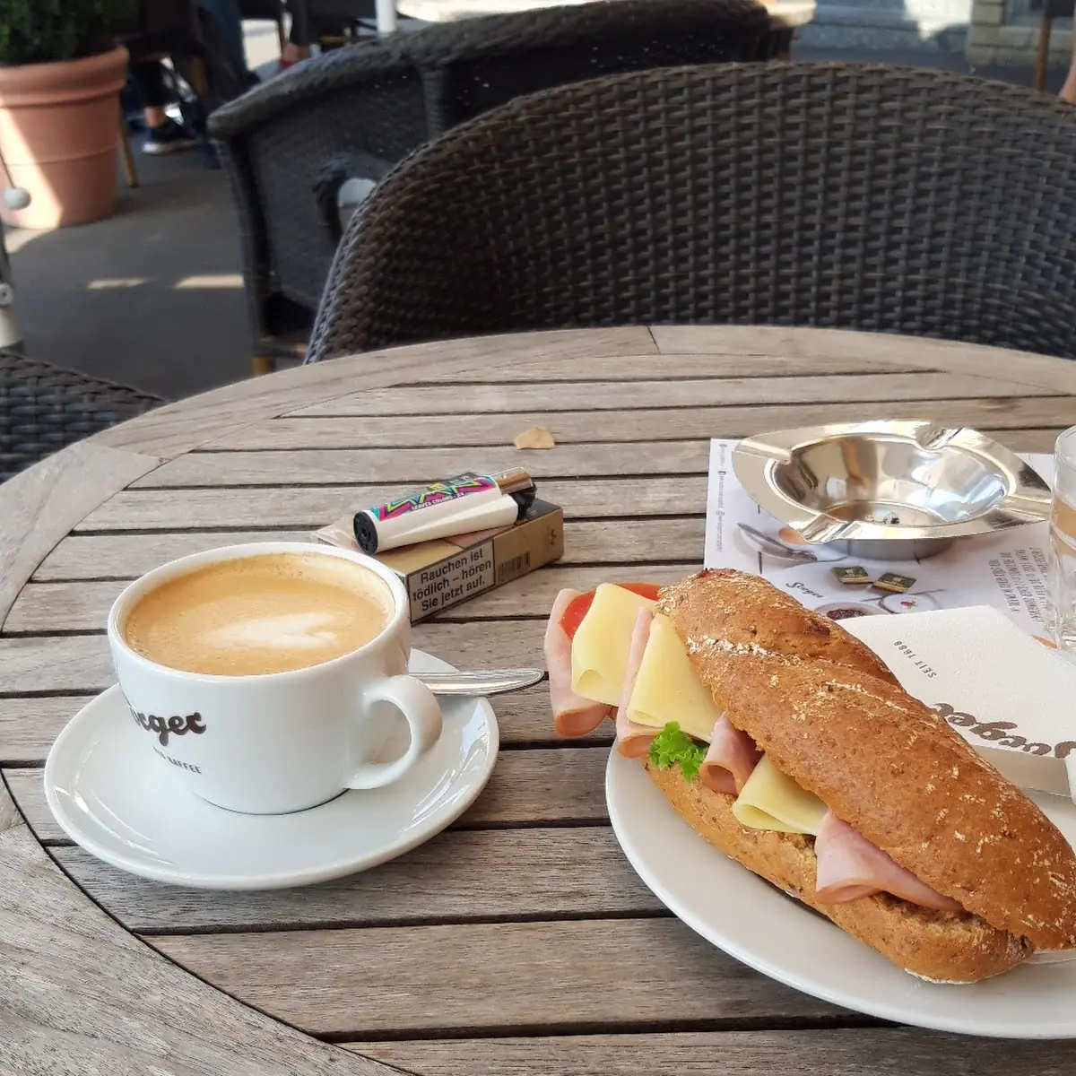 Kornspitz Mit Schinken Und Käseröllchen