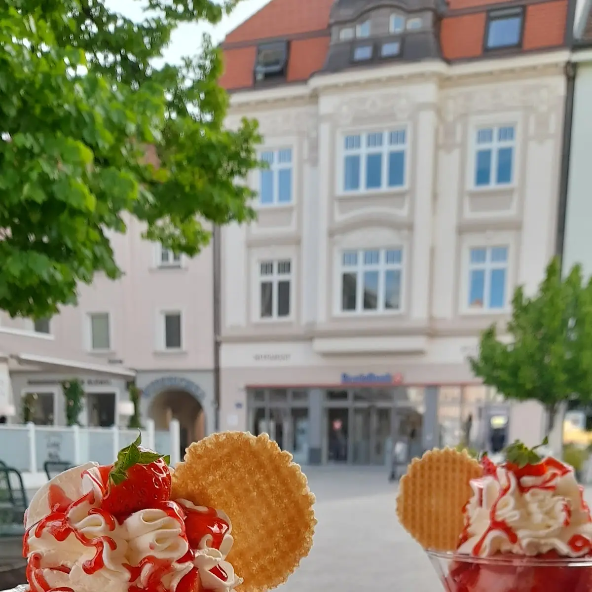 Erdbeere Becher