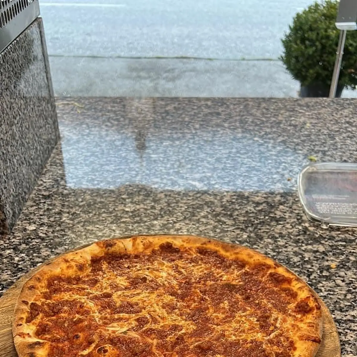 Bolognese Pizza