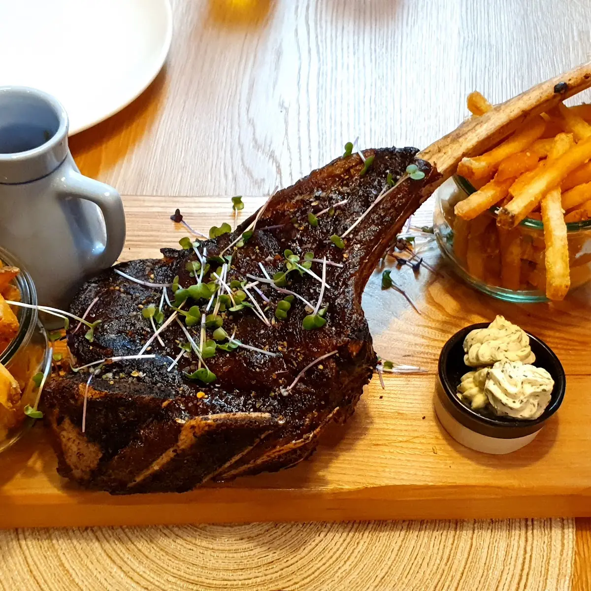 Tomahawk - Steak