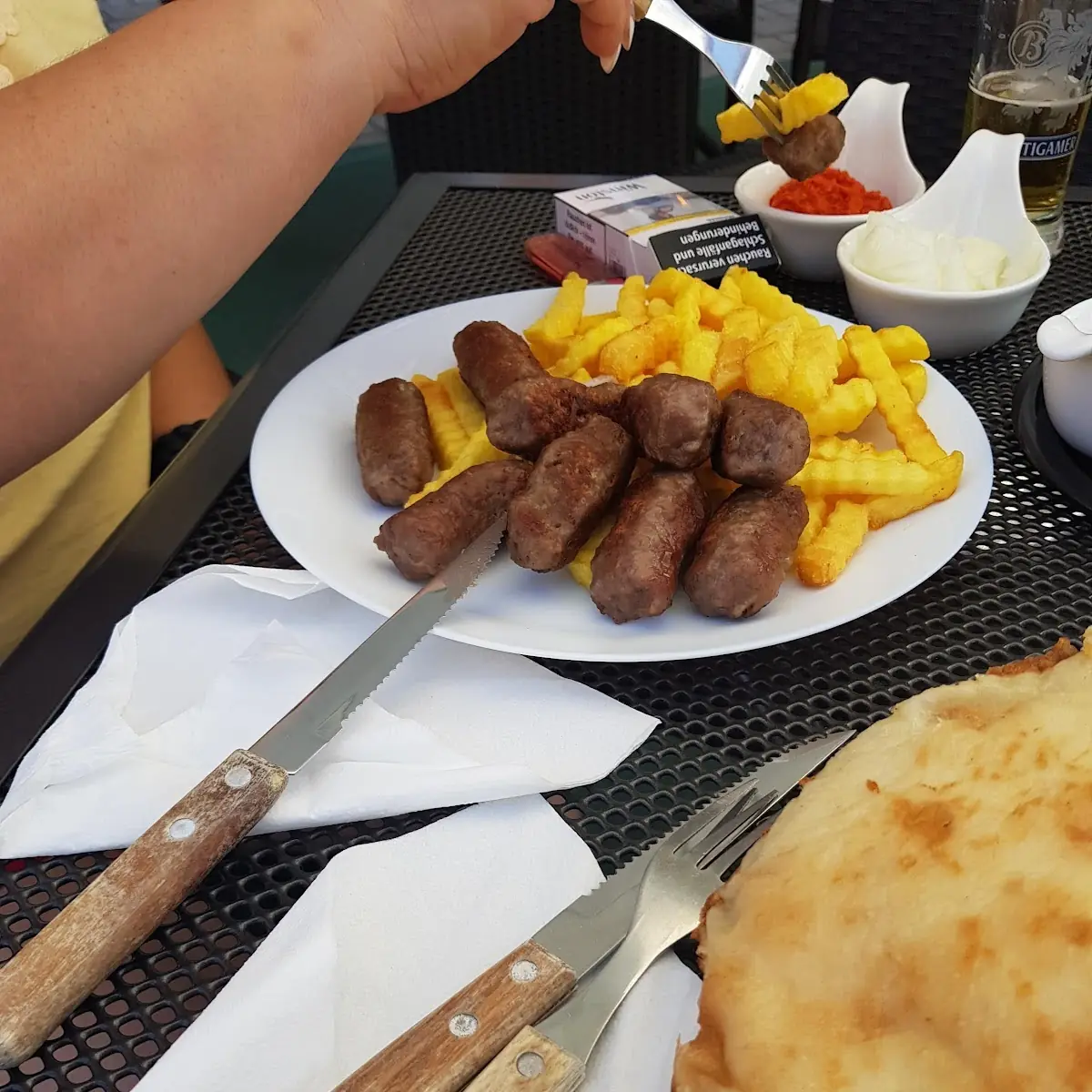 Ćevapi S Pomfritom