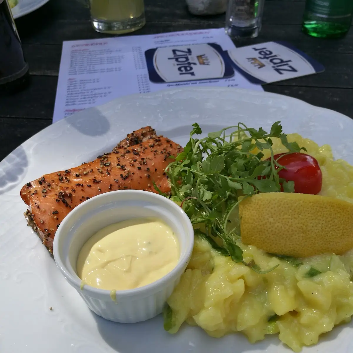 Lachsfilet Mit Kartoffelsalat