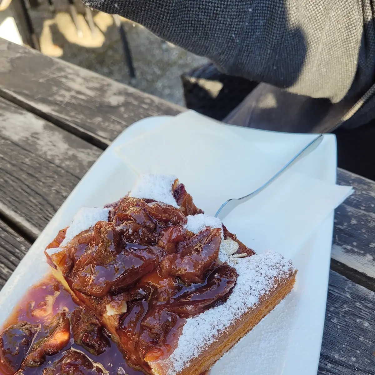 Zwetschkenkuchen