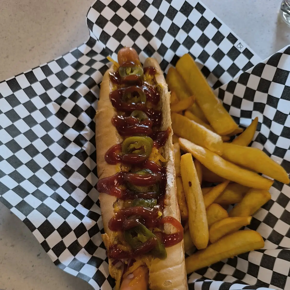 Teddy's Hot Dog