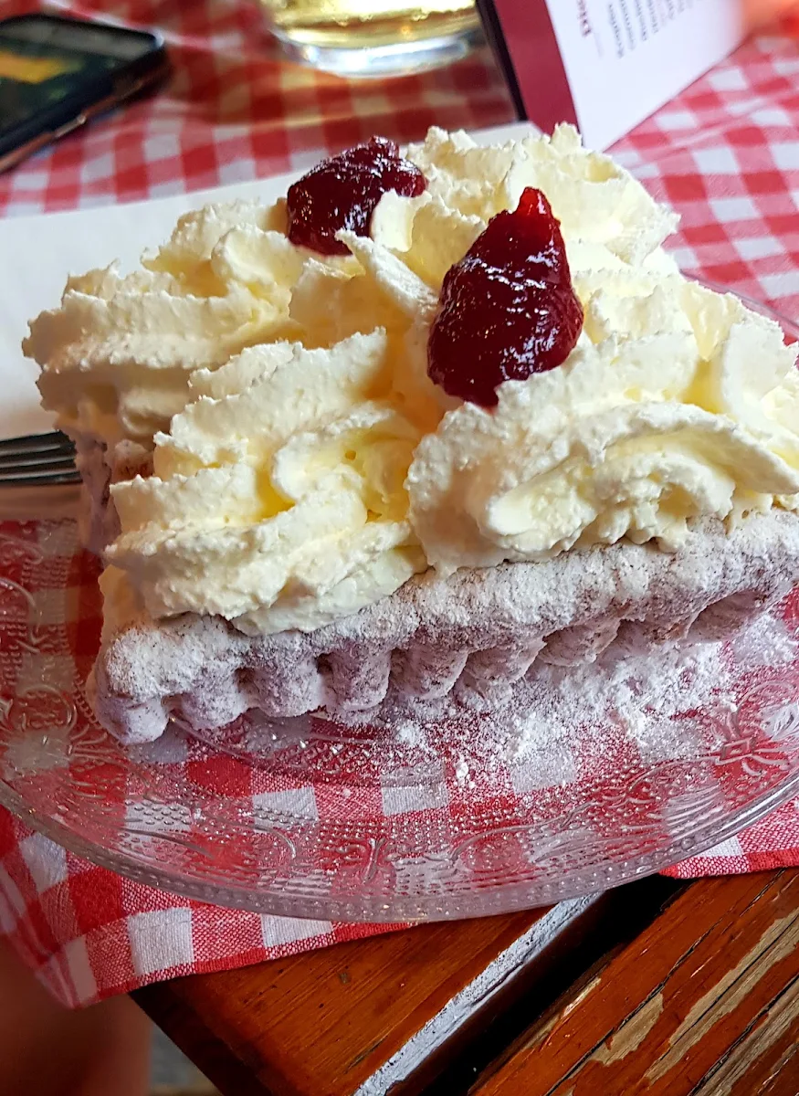 Spagatkrapfen Mit Schlagobers