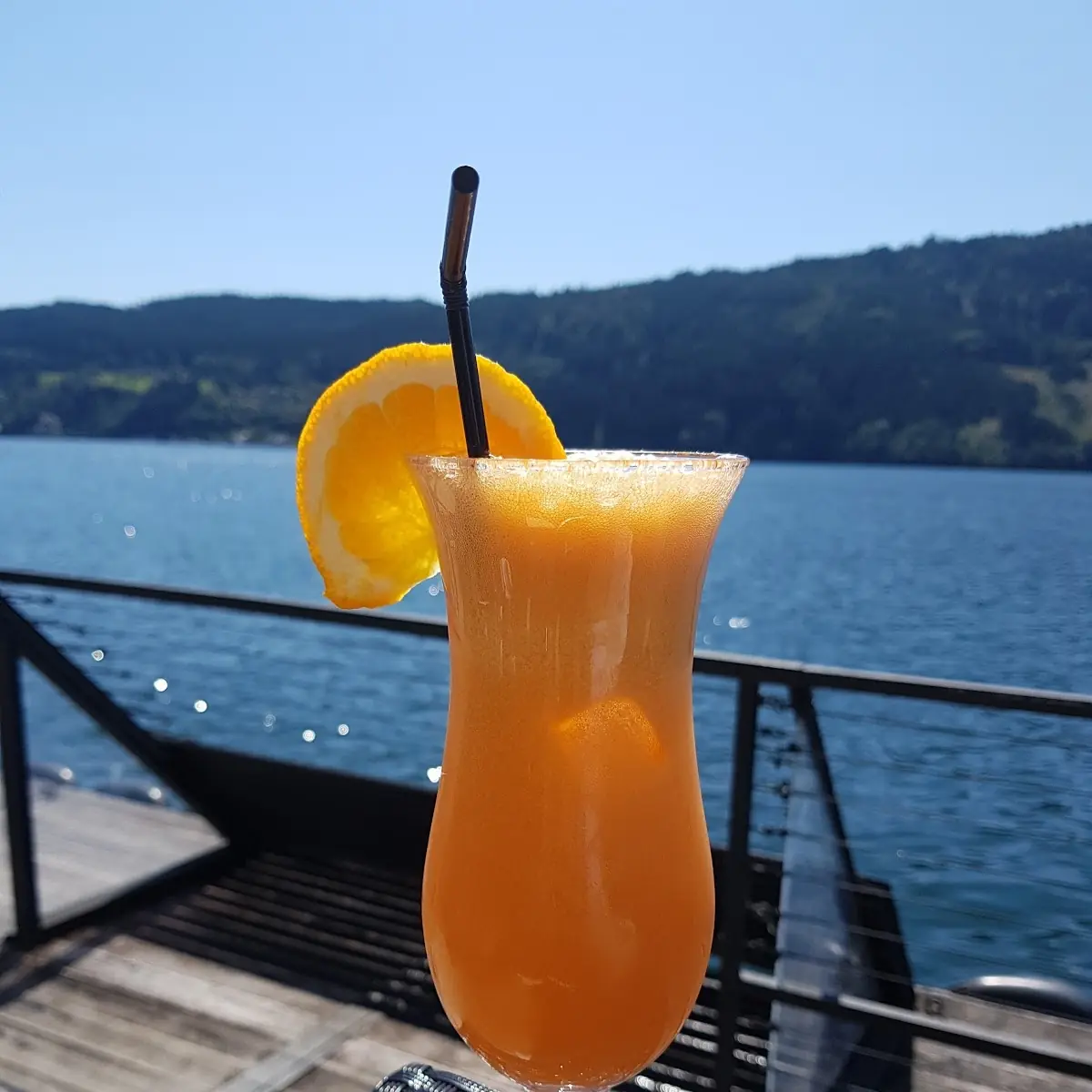 Orange-ingwer-karottensaft Frisch Gepresst