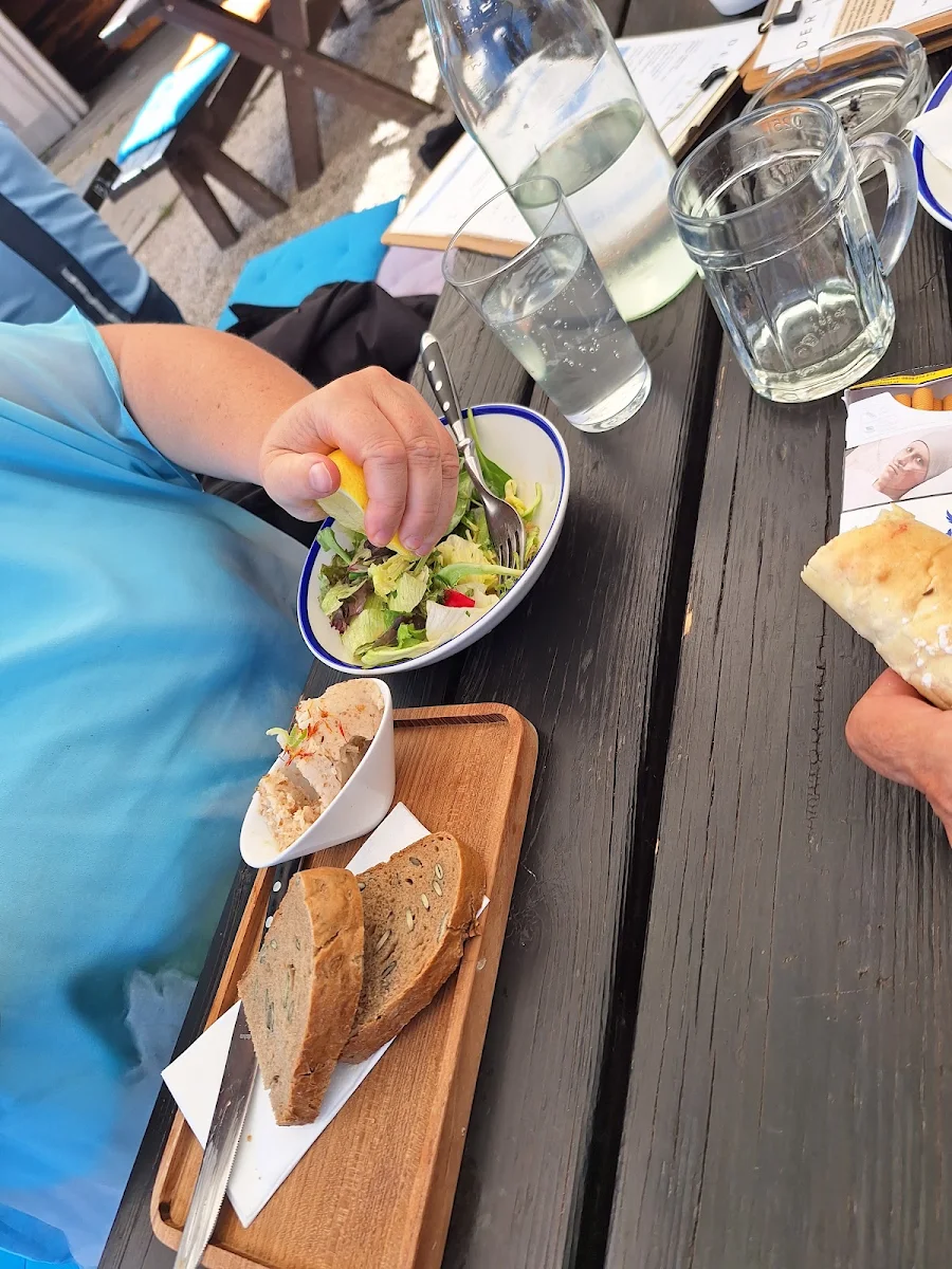 Grammelschmalz & Kürbiskernbrot Gemischter Salat Klein