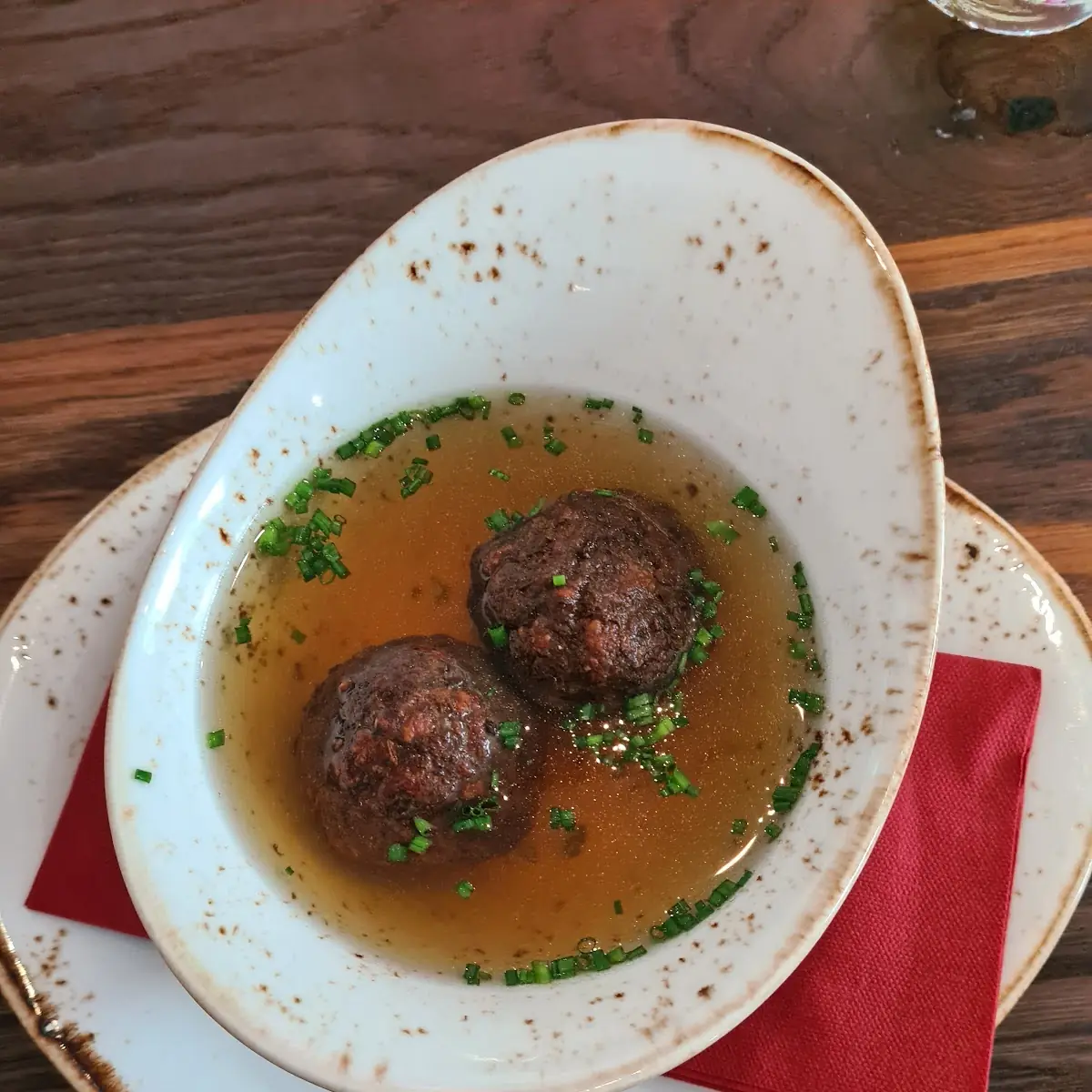 Rindssuppe Mit Leberknödel