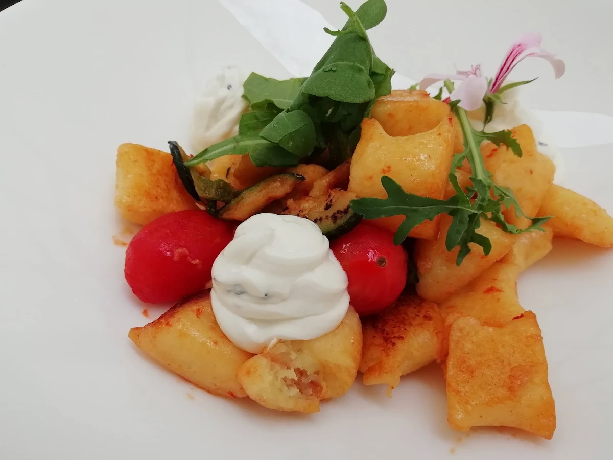 Gnocchi Di Patate Con Fiori Di Zucca E Crema Di Formaggio