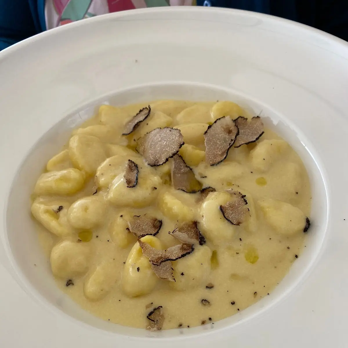 Gnocchi Mit Trüffeln In Parmesansauce